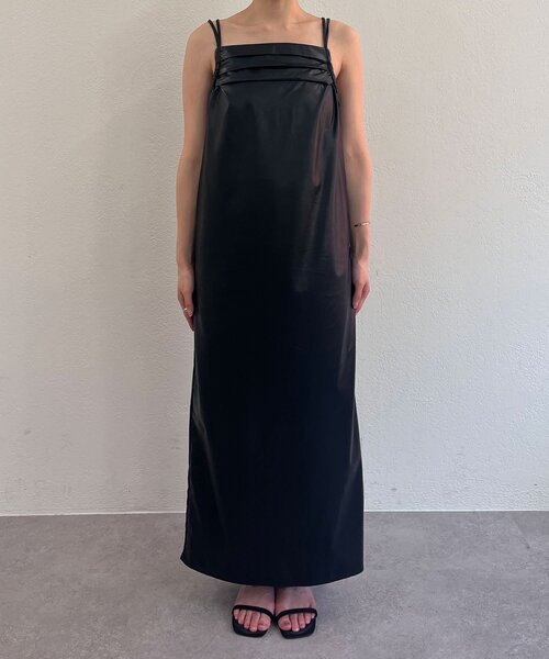 SHENERY（シーナリー）の「レザーキャミワンピース（ワンピース・レディース・ブラック・36/38）」の20枚目の写真