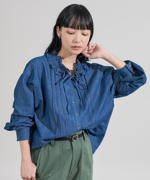 FREAK'S STORE(フリークスストア)の「ヴィンテージライク ダブルフリルブラウス/デニムフリルブラウス(シャツ/ブラウス・レディース・オフホワイト/ブラック/ネイビー・フリ-)」の3枚目の写真