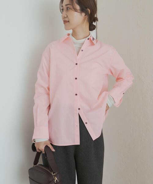 URBAN RESEARCH DOORS（アーバンリサーチドアーズ）の「衿ロゴ刺繍カラーシャツ（シャツ/ブラウス・レディース・ピンク/ブルー・MEDIUM）」の15枚目の写真