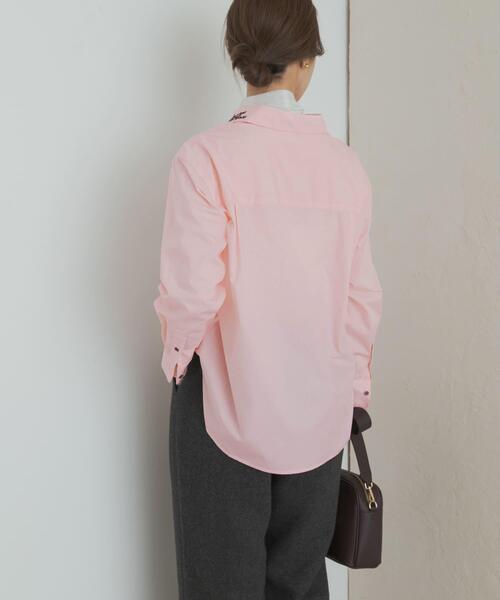 URBAN RESEARCH DOORS（アーバンリサーチドアーズ）の「衿ロゴ刺繍カラーシャツ（シャツ/ブラウス・レディース・ピンク/ブルー・MEDIUM）」の16枚目の写真