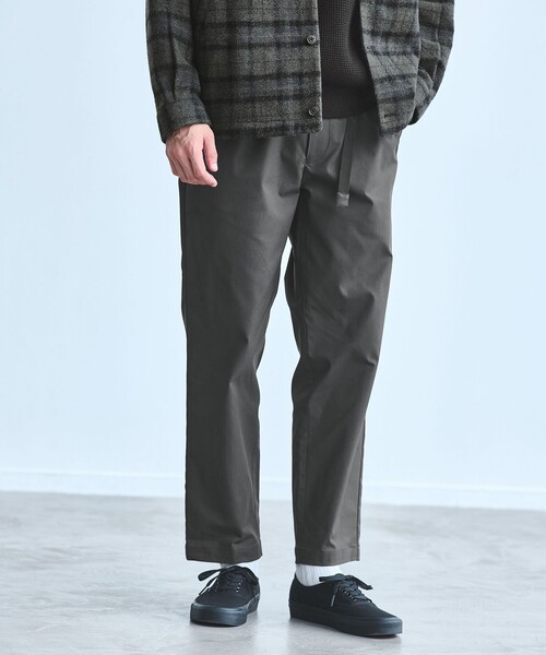 green label relaxing（グリーンレーベルリラクシング）の「【WEB限定】ポリエステル ツイル クイックベルト R2 イージーパンツ -ストレッチ-（その他パンツ・メンズ・ベージュ/オリーブ/ブラック・L/XL/S/M）」の2枚目の写真