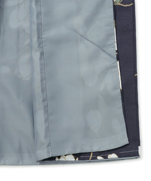 kimonomachi（キモノマチ）の「レディース 洗える着物 単品 袷着物 M/L サイズ　KIMONOMACHI オリジナル　銀木犀 白木蓮 アラベスク南天 牡丹 着物単品　小紋（着物・レディース・ラベンダー/グレイッシュベージュ/ブラック/ブラック系/キナリ/ダークブラウン/チャコールグレー/モーブ系・L/M）」の22枚目の写真