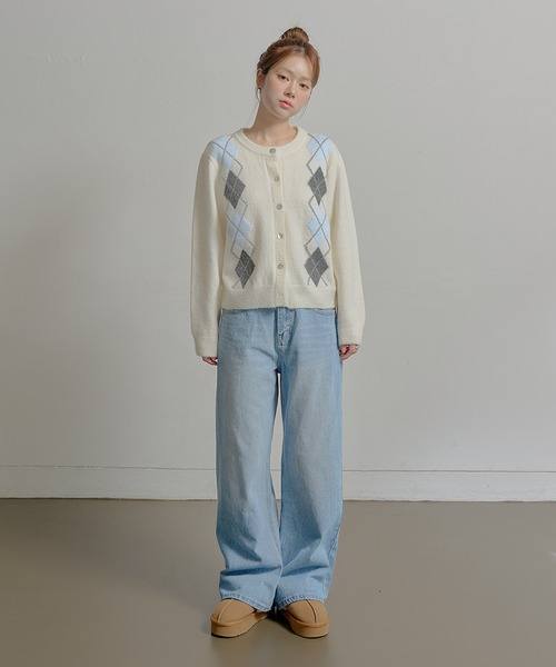 UNE MANSION（ユヌマンション）の「シェルボタンバイカラーダイヤアーガイルニットカーディガン（ニット/セーター・レディース・ネイビー/アイボリー/グレー・FREE）」の15枚目の写真