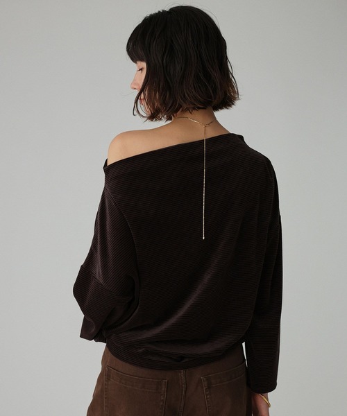 BABYLONE（バビロン）の「【洗濯可】ベロアドレーププルオーバー（Tシャツ/カットソー・レディース・ブラウン/モカ/アイボリー/ダークブルー・フリー）」の7枚目の写真