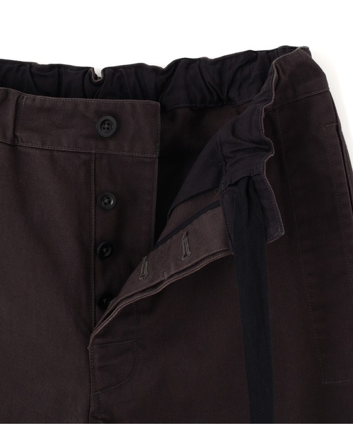 MHL.（エムエイチエル）の「ORGANIC COTTON SATEEN TROUSERS（その他パンツ・レディース・グレー系その他4/ベージュ系その他・0/3/2/1）」の5枚目の写真