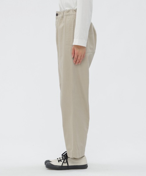 MHL.（エムエイチエル）の「ORGANIC COTTON SATEEN TROUSERS（その他パンツ・レディース・グレー系その他4/ベージュ系その他・0/3/2/1）」の9枚目の写真