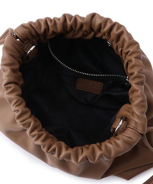 ADAM ET ROPE'（アダムエロペ）の「【WEB限定】チェーンショルダーバッグ（ショルダーバッグ・レディース・ブラック/キャメル・FREE）」の19枚目の写真