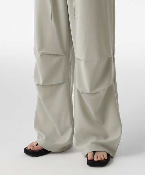 MUSINSA STANDARD WOMAN（ムシンサスタンダードウーマン）の「ウィメンズリネンライクパラシュートパンツ[ライトベージュ]（スラックス・レディース・その他・34/32/30/24/26/28）」の8枚目の写真