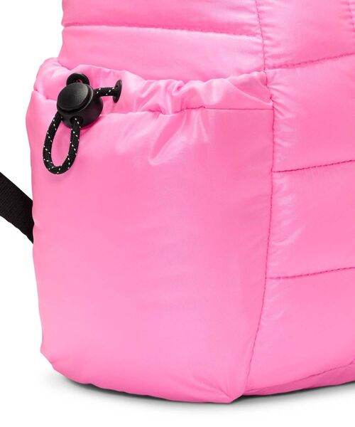 NIKE(ナイキ)の「ナイキ スポーツウェア パフル バックパック (9L) / Nike Sportswear Puffle Backpack (9L) HQ6693-606 Pink Spell(バックパック/リュック・メンズ・ピンク系その他2・ONE SIZE)」の6枚目の写真