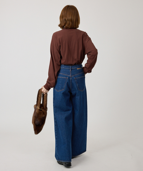 ATON（エイトン）の「ATON エイトン FRESCA NUBUCK ロングスリーブTシャツ KKAGGW0604（Tシャツ/カットソー・レディース・ボルドー/アイボリー・SMALL）」の9枚目の写真