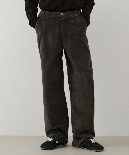 WEDNESDAY OASIS(ウェンズデーオアシス)の「プレーンコーデュロイワイドパンツ_KHAKI(W25-PT39)(その他パンツ・メンズ・カーキ・MEDIUM/LARGE)」の2枚目の写真