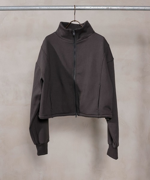 en CAnAF(エンカナフ)の「【着るだけであか抜けシルエット】ダブルジップブルゾン(パーカー・レディース・アイボリー/ブラック/チャコールグレー・フリー)」の13枚目の写真