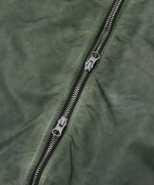 NYLAUS（ナイラス）の「【NYS】ヴィンテージ加工 脱着ファー 2WAYフライトジャケット ファーブルゾン（MA-1・メンズ・グレー/カーキ/ブラック・M/L）」の20枚目の写真