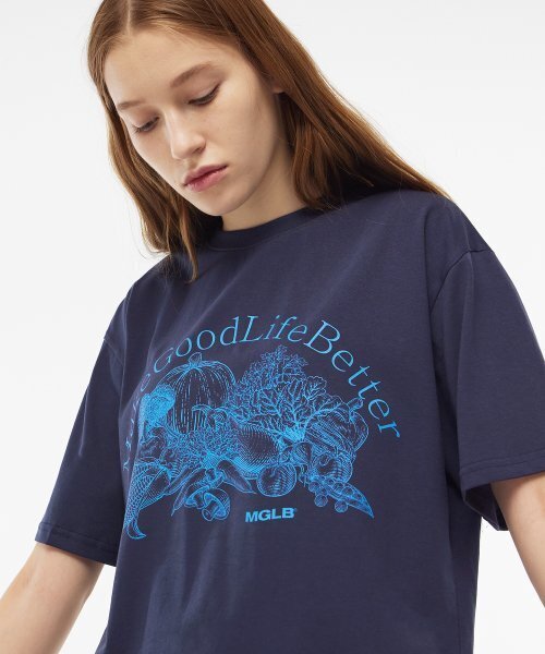 MATCHGLOBE(マッチグローブ)の「ベジタブルドローイングボックスT(ネイビー)(Tシャツ/カットソー・レディース・その他・FREE)」の1枚目の写真