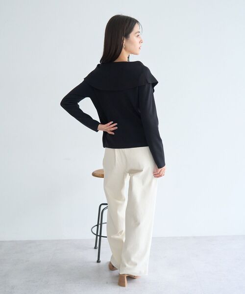 YECCA VECCA（イェッカヴェッカ）の「2wayオフショルカラーカーディガン（カーディガン/ボレロ・レディース・オフホワイト/ブラック/ベージュ/ラベンダー・FREE）」の22枚目の写真