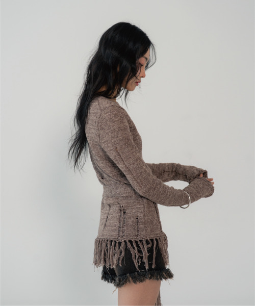 ZIZEMUSEUM(ジゼミュージアム)の「VINTAGE FRINGE KNIT (MOCHA)(ニット/セーター・レディース・その他・OS)」の1枚目の写真