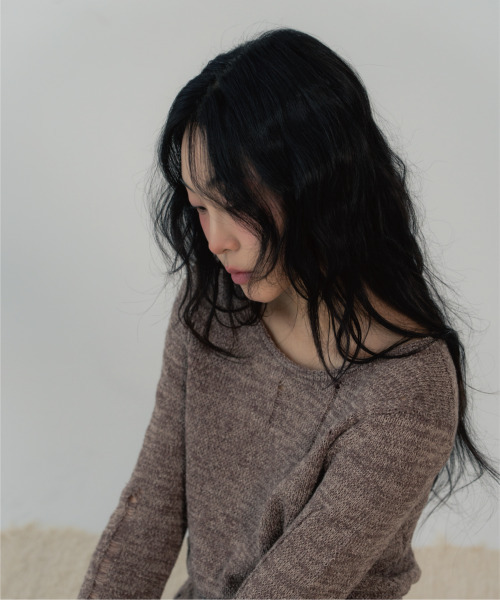 ZIZEMUSEUM(ジゼミュージアム)の「VINTAGE FRINGE KNIT (MOCHA)(ニット/セーター・レディース・その他・OS)」の2枚目の写真