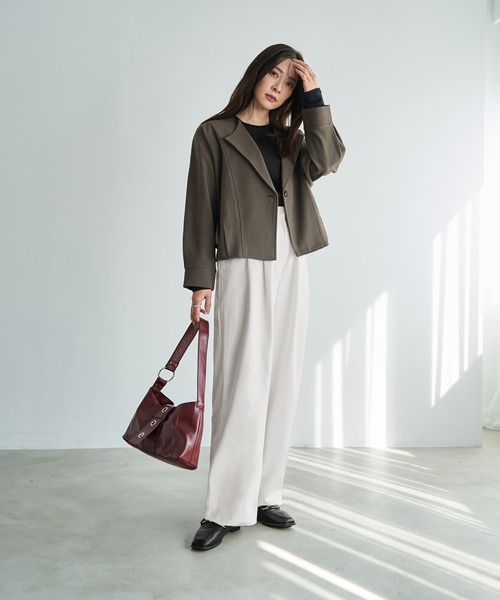 STYLE DELI(スタイルデリ)の「シンプルなフラットカットソートップス(Tシャツ/カットソー・レディース・ブラック/ホワイト/ライトグレー・FREE)」の15枚目の写真