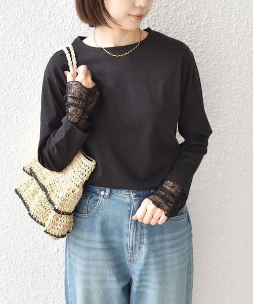 SHIPS Colors(シップス カラーズ)の「SHIPS Colors:〈手洗い可能〉レース 切替スリーブ カットソー◇(Tシャツ/カットソー・レディース・オフホワイト/ブラック/クリーム・ONE SIZE)」の2枚目の写真