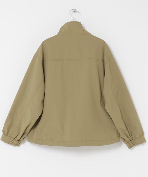 URBAN RESEARCH Sonny Label(アーバンリサーチサニーレーベル)の「撥水スタンドカラーナイロンブルゾン(ナイロンジャケット・レディース・ベージュ系その他/ホワイト系その他/ブラック・FREE)」の17枚目の写真