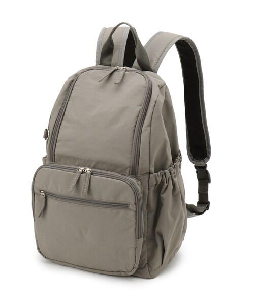 SHOO・LA・RUE（シューラルー）の「【撥水/13ポケット】ワンタッチショルダー 自立リュック（バックパック/リュック・レディース・ナチュラル/ブラック・00）」の8枚目の写真