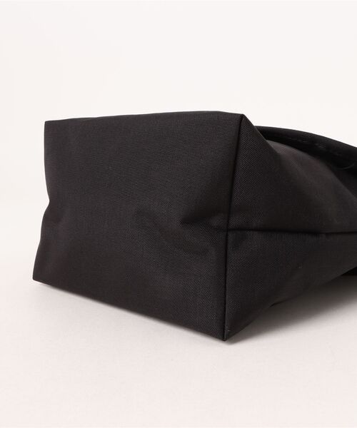 Manhattan Portage（マンハッタンポーテージ）の「NYLON MESSENGER BAG (XS) BP W/DIV MGNT 500D CORDURA DPL（メッセンジャーバッグ・レディース・ブラック・X-SMALL）」の19枚目の写真