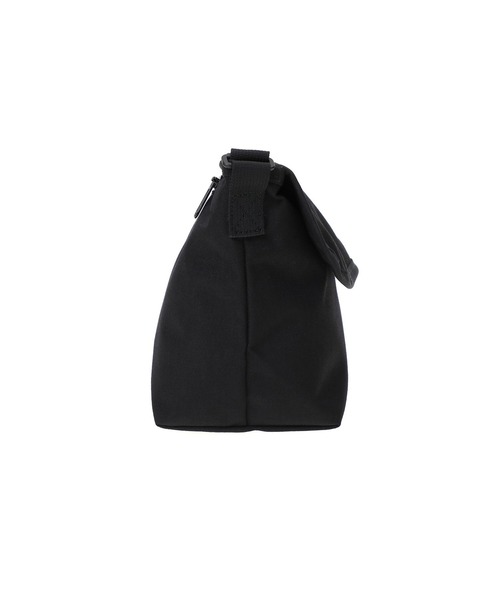 Manhattan Portage（マンハッタンポーテージ）の「NYLON MESSENGER BAG (XS) BP W/DIV MGNT 500D CORDURA DPL（メッセンジャーバッグ・レディース・ブラック・X-SMALL）」の3枚目の写真