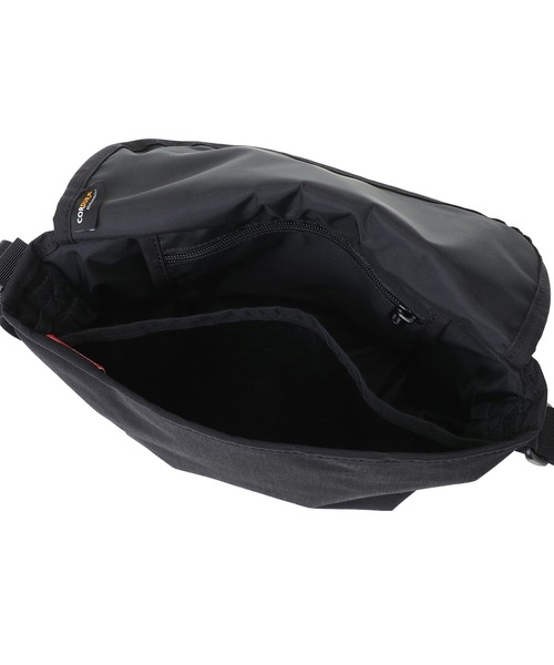 Manhattan Portage（マンハッタンポーテージ）の「NYLON MESSENGER BAG (XS) BP W/DIV MGNT 500D CORDURA DPL（メッセンジャーバッグ・レディース・ブラック・X-SMALL）」の9枚目の写真