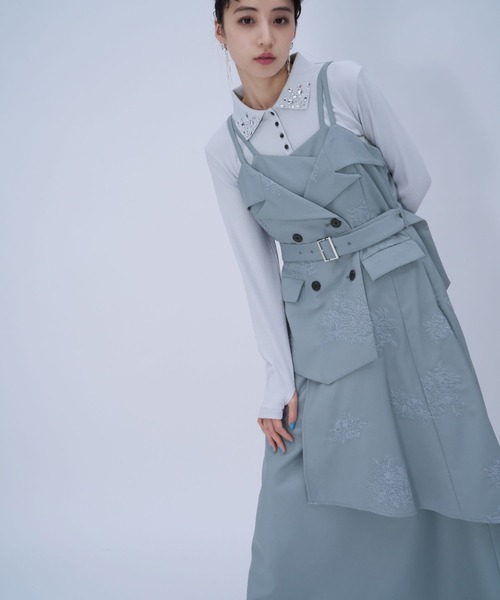 HARE(ハレ)の「Flowerシシュウジャンスカ(HARE)(ジャンパースカート・レディース・ライトブルー/ピンク/ブラック・FREE)」の2枚目の写真