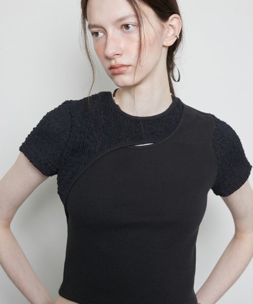LARTIGENT(ラーティゼン)の「L3 CUTOUT SHORT SLEEVE T-SHIRT(BLACK)(Tシャツ/カットソー・レディース・その他・FREE)」の2枚目の写真