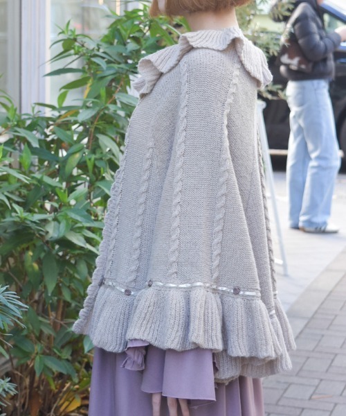 axes femme(アクシーズファム)の「ふわふわモヘアニットケープ(カーディガン/ボレロ・レディース・ピンク/モカ/キナリ・FREE)」の4枚目の写真