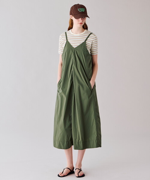 DANTON(ダントン)の「DANTON | ナイロンタフタ Aライン キャミソールワンピース WOMEN(ワンピース・レディース・オリーブ/チャコール・36)」の8枚目の写真