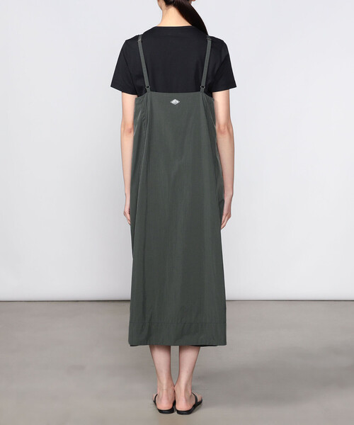 DANTON(ダントン)の「DANTON | ナイロンタフタ Aライン キャミソールワンピース WOMEN(ワンピース・レディース・オリーブ/チャコール・36)」の18枚目の写真