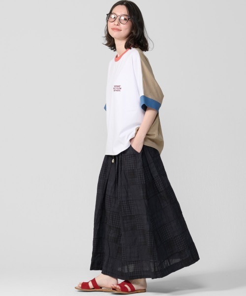 KRIFF MAYER Lady's Collection(クリフメイヤーレディースコレクション)の「【接触冷感・UVカット・吸水速乾】夏季GO! T(山)(Tシャツ/カットソー・レディース・ブラック/ブルー/オフホワイト/カラフル/レッド/ベージュ・LARGE/MEDIUM)」の8枚目の写真