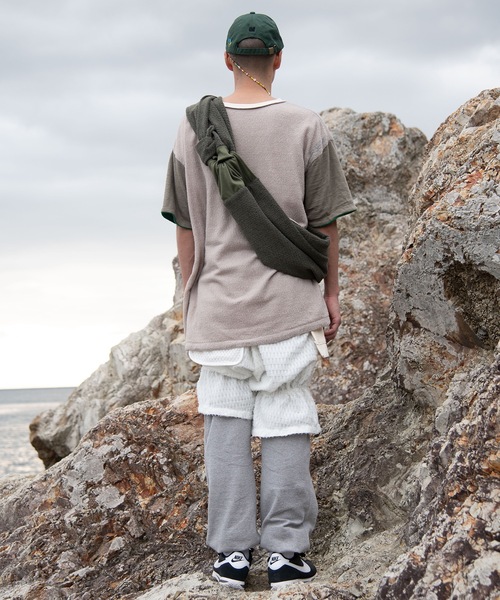 anlio（アンリオ）の「PULLOVER BAG（ショルダーバッグ・レディース・ホワイト/カーキ・FREE）」の7枚目の写真