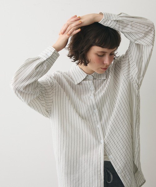 full/fill.(フルフィル)の「sheer stripe over shirt / シアーストライプオーバーシャツ(シャツ/ブラウス・レディース・ブルー/ホワイト・FREE)」の2枚目の写真