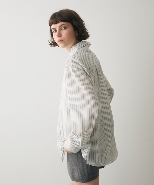 full/fill.(フルフィル)の「sheer stripe over shirt / シアーストライプオーバーシャツ(シャツ/ブラウス・レディース・ブルー/ホワイト・FREE)」の4枚目の写真