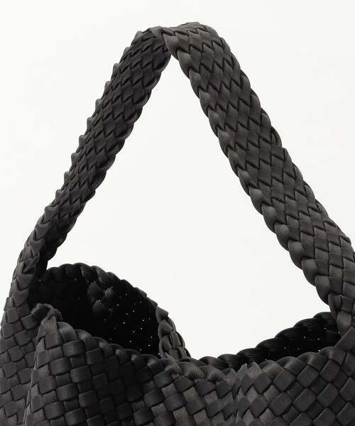 NAGHEDI（ナゲディ）の「NAGHEDI Nomad M Hobo ワンショルダーバッグ（ショルダーバッグ・レディース・チャコールグレー・FREE）」の4枚目の写真