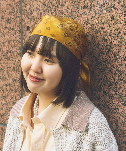 FRAMeWORK（フレームワーク）の「manipuri/マニプリ　三角W65 スカーフ 45*96（バンダナ/スカーフ・レディース・ブラック/ブラウン・FREE）」の9枚目の写真