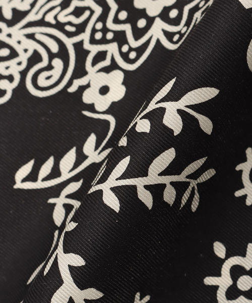 FRAMeWORK（フレームワーク）の「manipuri/マニプリ　三角W65 スカーフ 45*96（バンダナ/スカーフ・レディース・ブラック/ブラウン・FREE）」の18枚目の写真