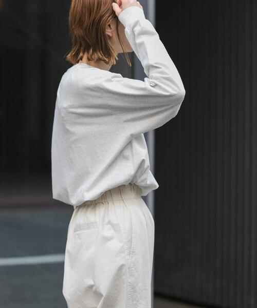 FORK&SPOON（フォークアンドスプーン）の「FORK&SPOON　ピグメントプリントロングスリーブTシャツ（Tシャツ/カットソー・レディース・オフホワイト/グレー系その他・1）」の16枚目の写真