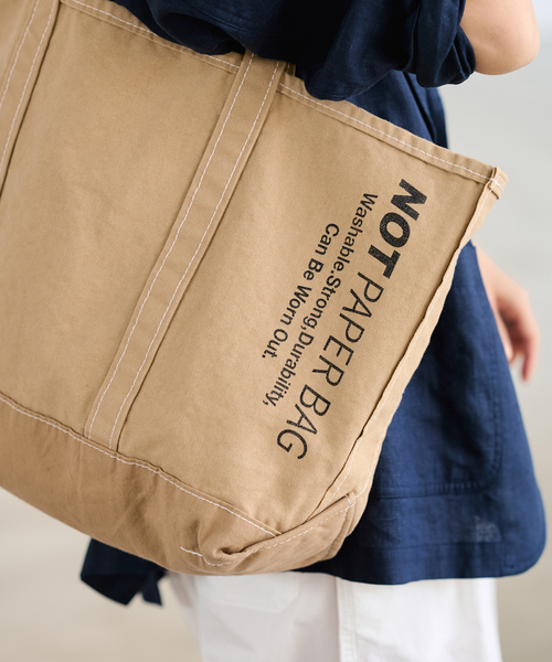 FRAMeWORK(フレームワーク)の「SEUVAS/ソウバス 別注NOT PAPER バッグ L(トートバッグ・レディース・ベージュ・FREE)」の11枚目の写真