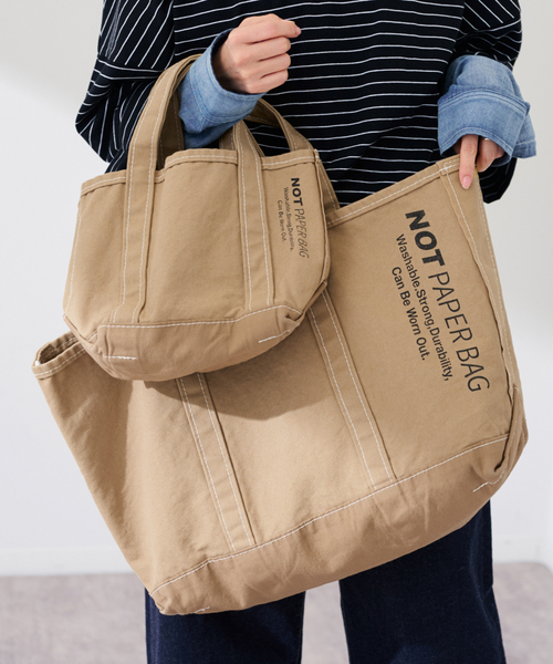 FRAMeWORK(フレームワーク)の「SEUVAS/ソウバス 別注NOT PAPER バッグ L(トートバッグ・レディース・ベージュ・FREE)」の13枚目の写真
