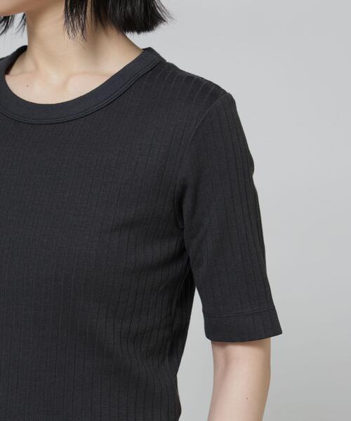 NANO universe(ナノユニバース)の「Anti Soaked(R) 汗染み防止クルーネックリブTシャツ(Tシャツ/カットソー・レディース・トップグレー/アイボリー/ブラック/チャコール・S/M/L)」の16枚目の写真
