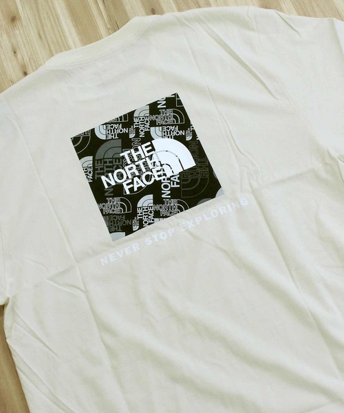 THE NORTH FACE（ザノースフェイス）の「エボリューションボックス バックプリント 半袖 Tシャツ M EVOLUTION BOX TOSS FILL SHORT SLEEVE TEE- GRAPHIC（Tシャツ/カットソー・メンズ・ブラック/ホワイト系・M/XL/L）」の6枚目の写真