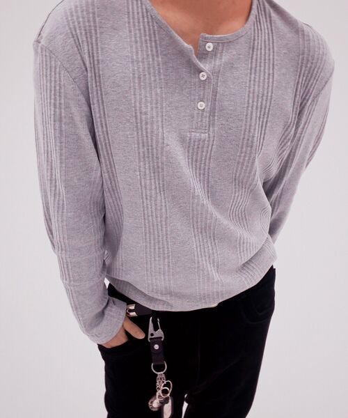 JUAN HOMME(ジュアンオム)の「ヘンリーネックロングスリーブTシャツ(メランジグレー)(Tシャツ/カットソー・メンズ・グレー・SMALL/MEDIUM/LARGE)」の8枚目の写真