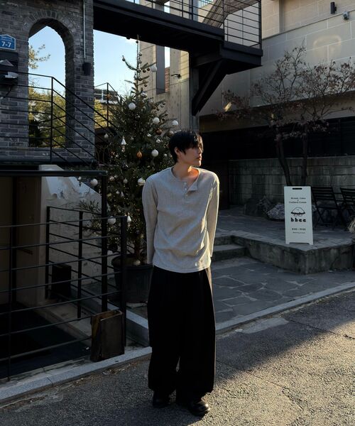 JUAN HOMME(ジュアンオム)の「ヘンリーネックロングスリーブTシャツ(メランジグレー)(Tシャツ/カットソー・メンズ・グレー・SMALL/MEDIUM/LARGE)」の11枚目の写真