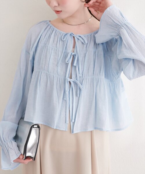 natural couture（ナチュラルクチュール）の「楊柳シャーリングリボンブラウス（シャツ/ブラウス・レディース・ブラック/サックスブルー/イエロー/オフホワイト・FREE）」の12枚目の写真