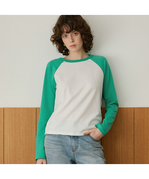 VANONE ATELIER(バノンアトリエ)の「A3570 フロウラインラグランTシャツ_Green(Tシャツ/カットソー・レディース・グリーン・FREE)」の1枚目の写真