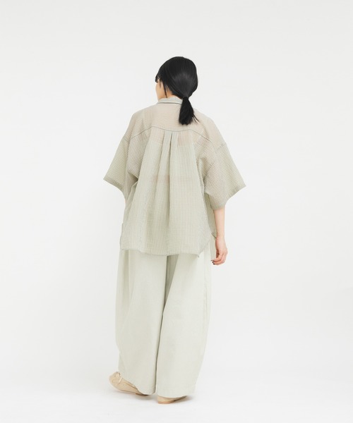 KBF（ケイビーエフ）の「シアーストライプBIGシャツ（シャツ/ブラウス・レディース・イエロー系その他/パープル系その他/グリーン系その他・ONE）」の9枚目の写真